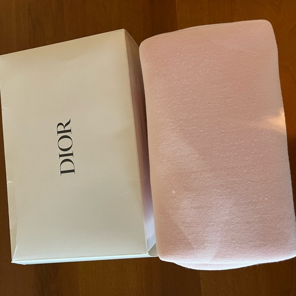 Dior Trousse Make up Pouch In Pink/Silver zipper NIB - Picture 7 of 9